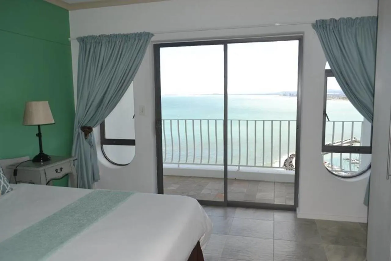 ゲストハウス ハーバービュー ロッジ Gordonʼs Bay