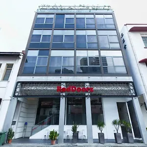 Reddoorz Hotel Plus @ Little India Singapore